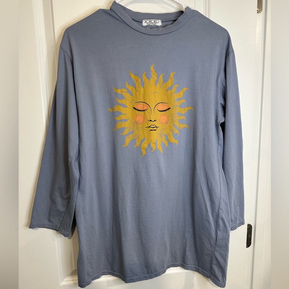Blue sun long sleeve tee shirt never worn